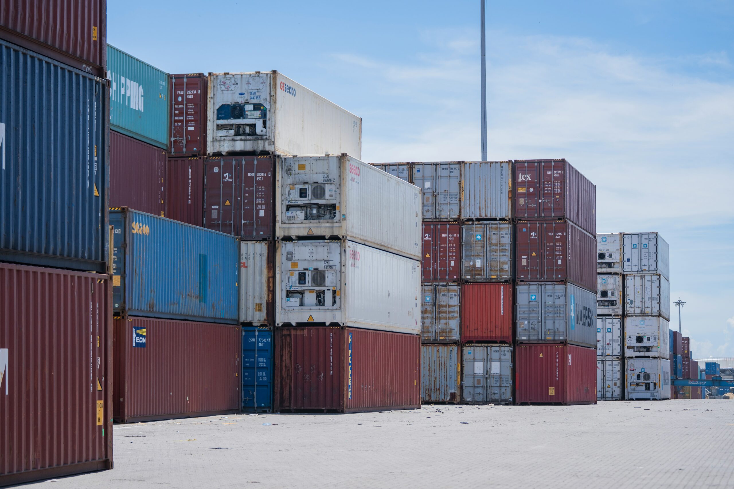 Used Shipping Containers (6)